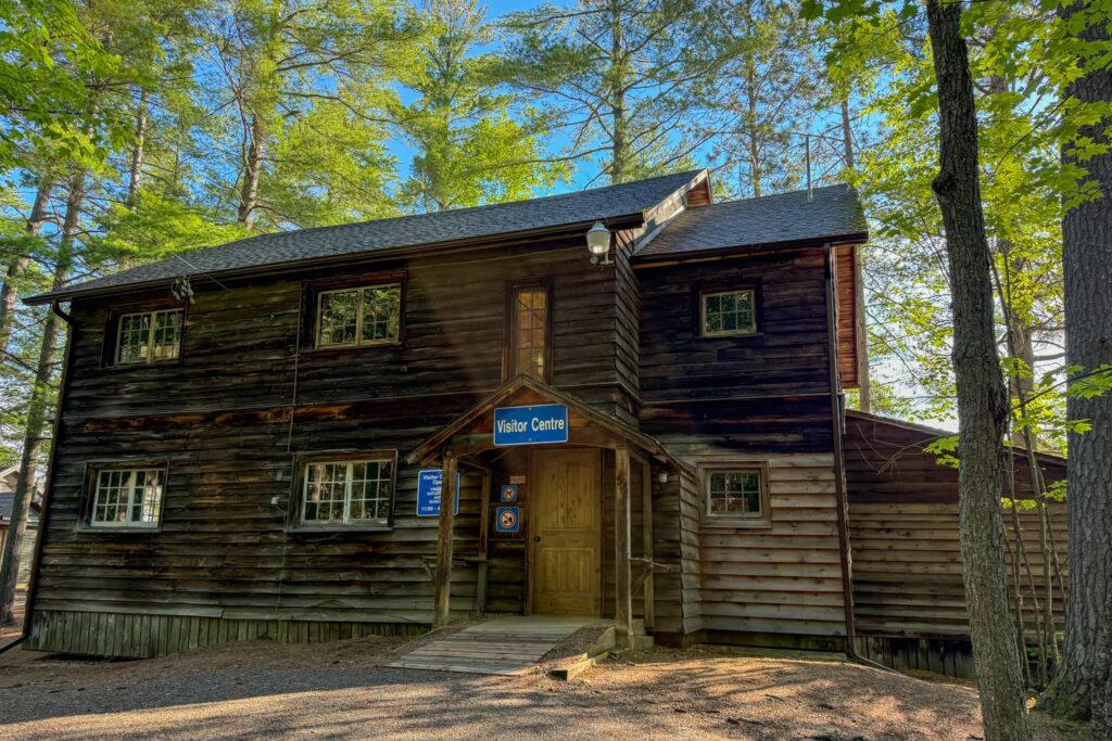 Bon Echo Visitor Centre, a large wooden cabin.